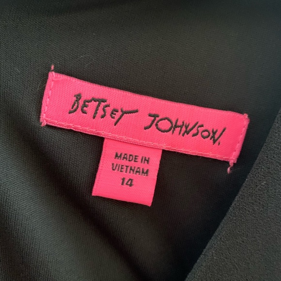 Women’s Size 14 Betsy Johnson dress. Great condition - Picture 7 of 8